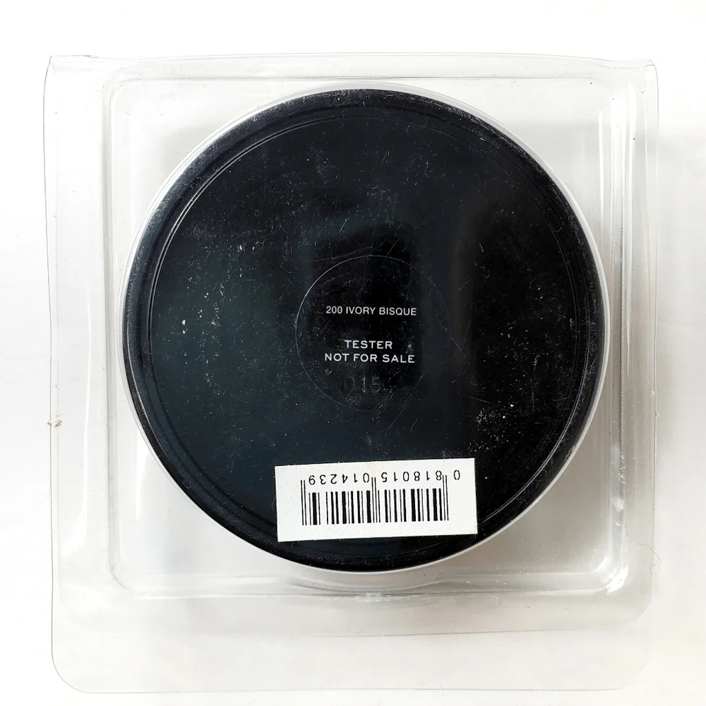 MARC JACOBS 200 Ivory Bisque Perfection Powder Featherweight Foundation New